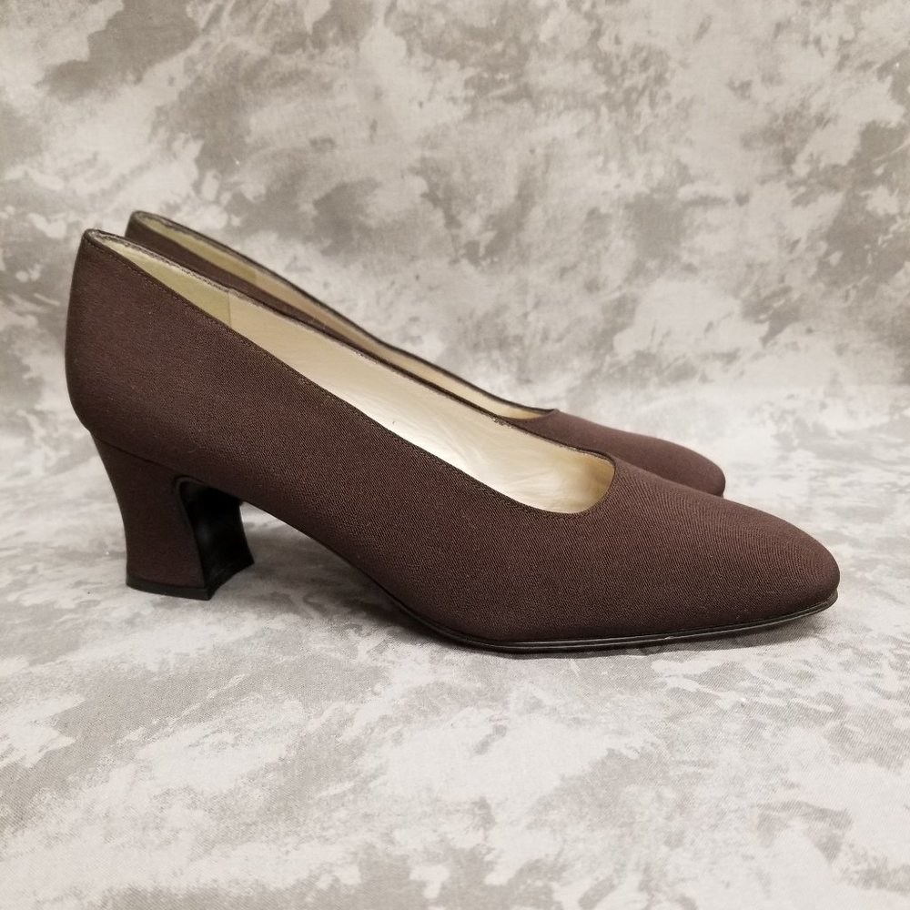 Stuart Weitzman Mary Pump Heel - Brown - 6.5